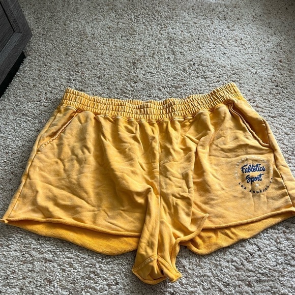 Fabletics Lightweight Terry Go-To Sweatshorts Shorts - Picture 3 of 6